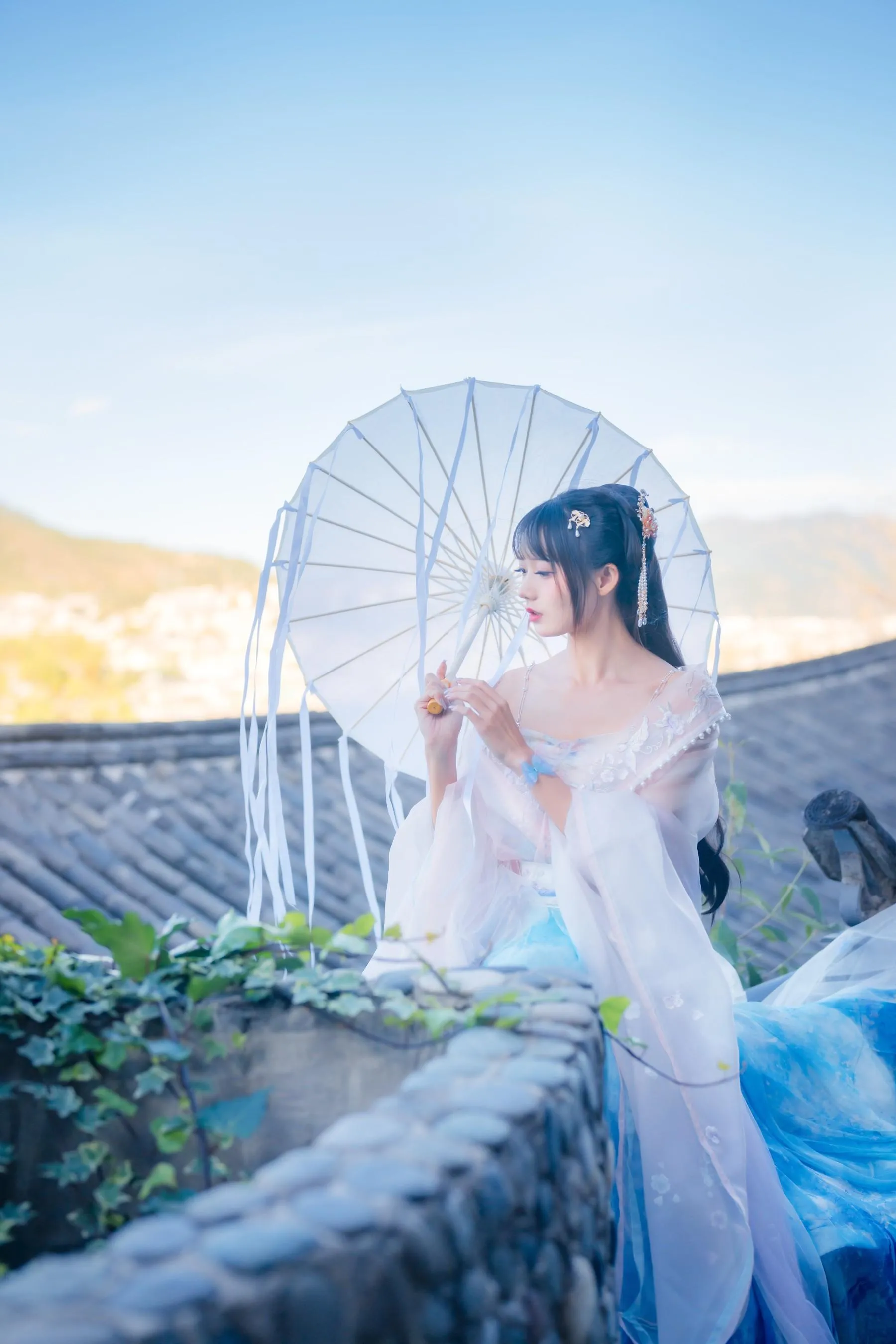 [艺图语] 2022.05.14 丽江屋顶 兔子Zzz不吃胡萝卜 [23P]插图2